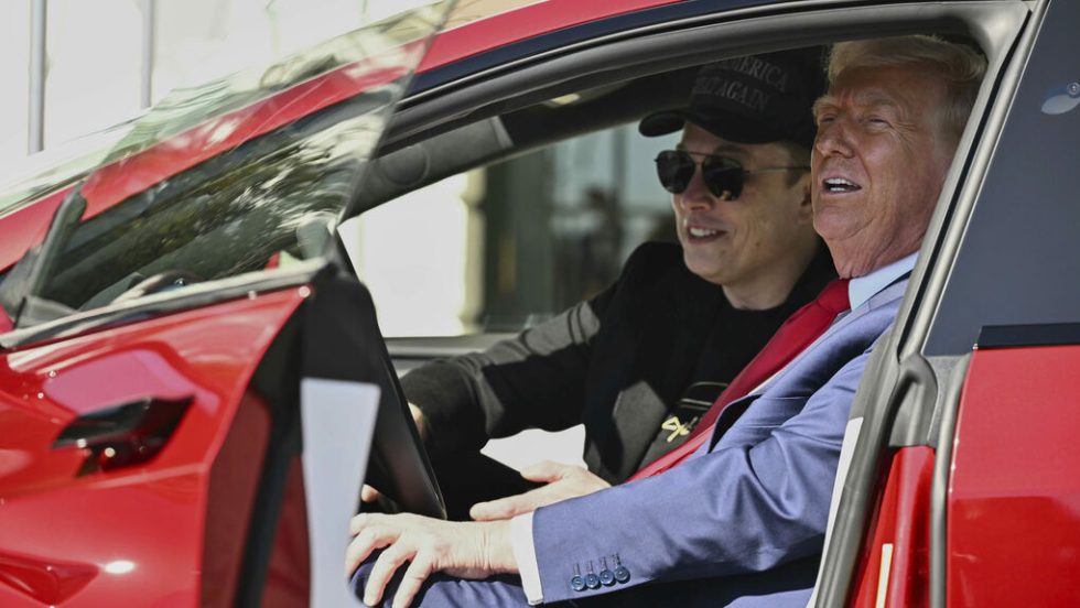 trump - musk tesla
